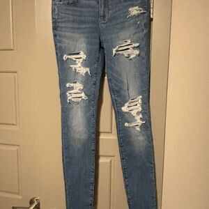 American Eagle Outfitters Light Blue Distressed Skinny Jeans